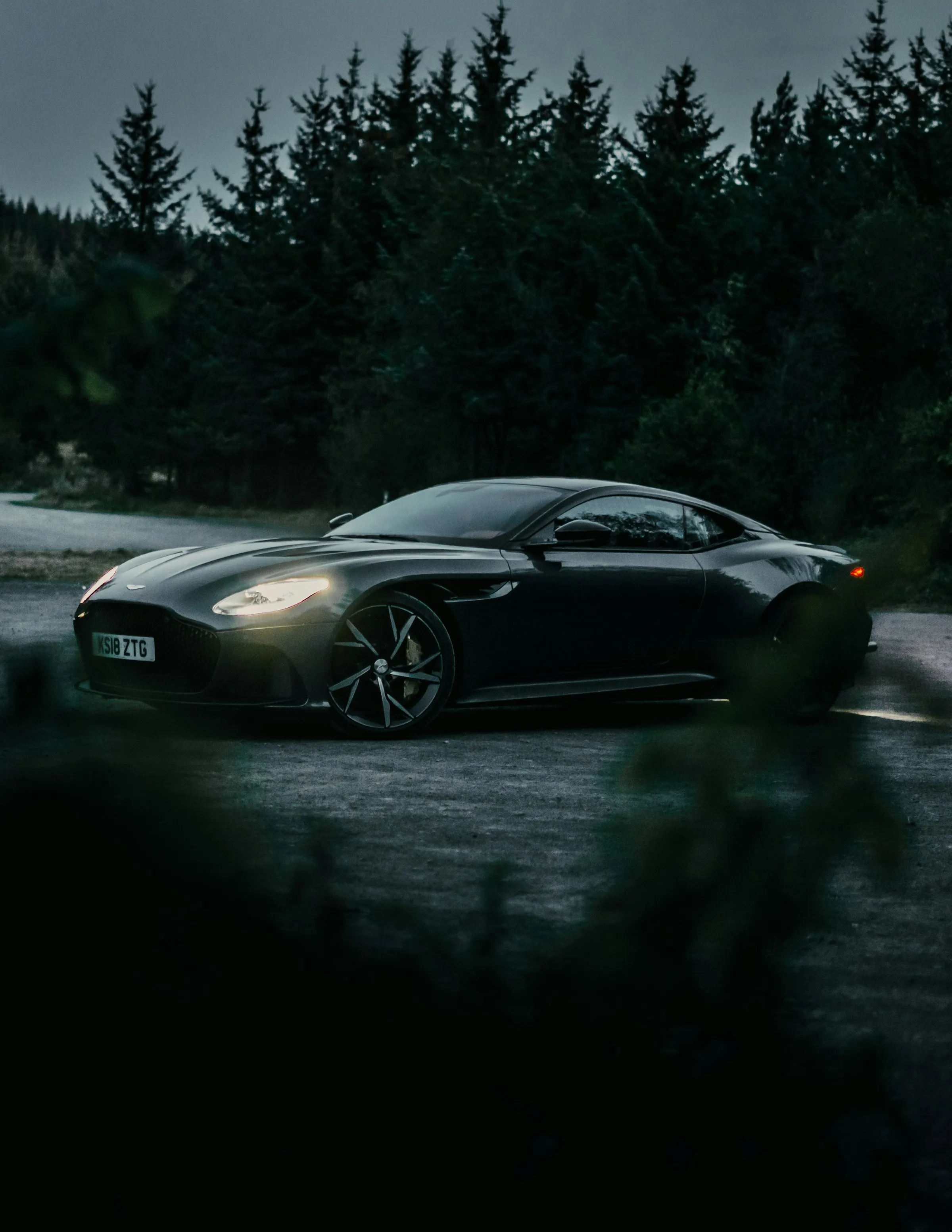 Aston Martin DB & Vantage detail